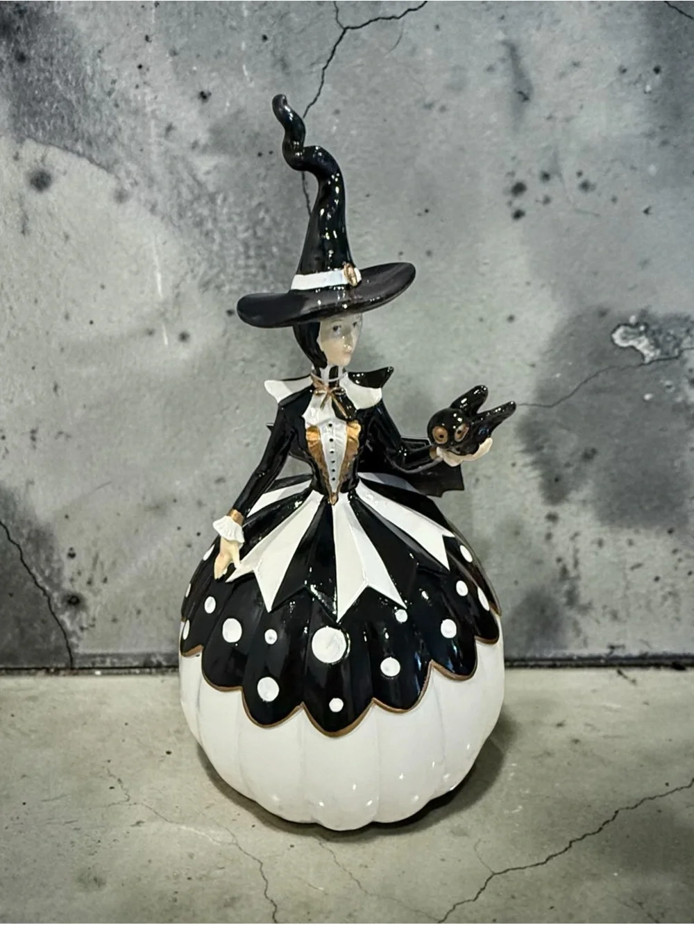 Bella luxx Black & White Ceramic Witch Figurine with Bird Accent